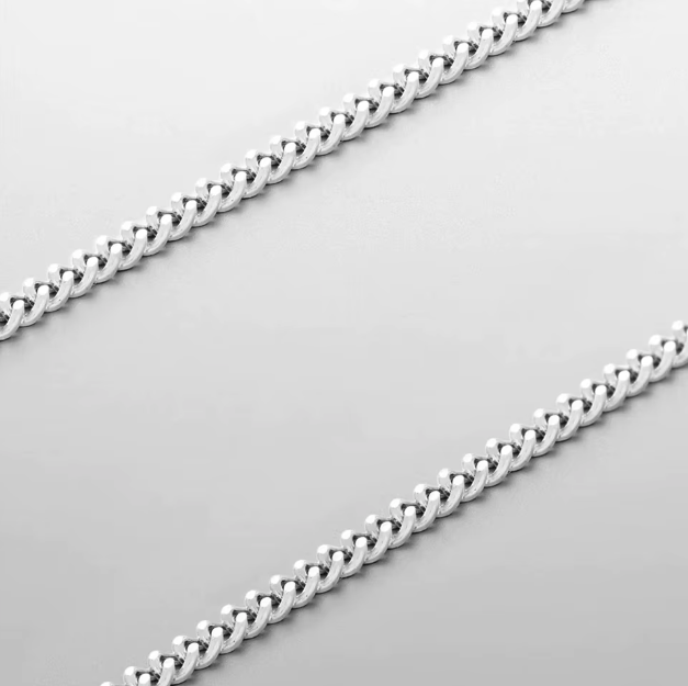 COLLIER CHAÎNE CUBAINE FINE EN ACIER